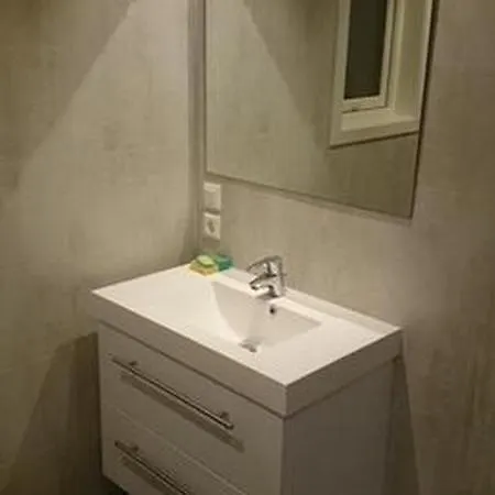 Δωμάτια σε οικογενειακή κατοικία Central Private Room In Shared House Affordable Soren Bernersvei 3