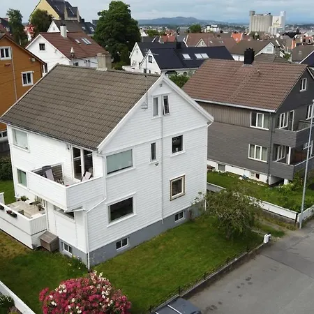Private In Shared House 2baths Stavanger