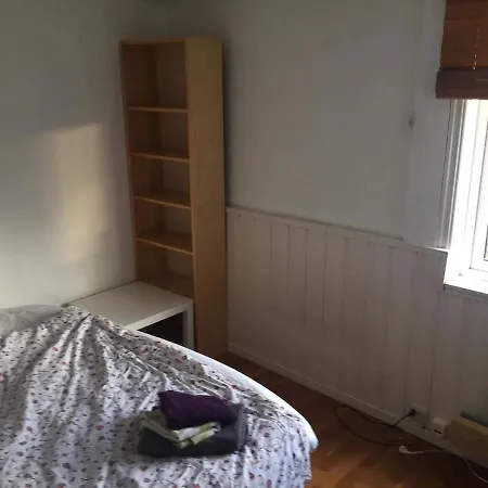 Private In Shared House 2baths Homestay *