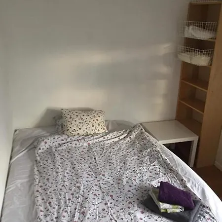 Private In Shared House 2baths *