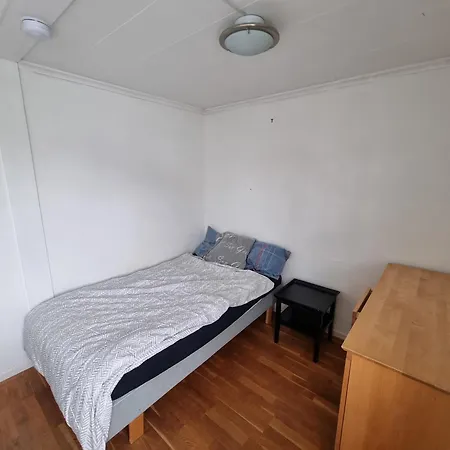 Private In Shared House 2baths Homestay *